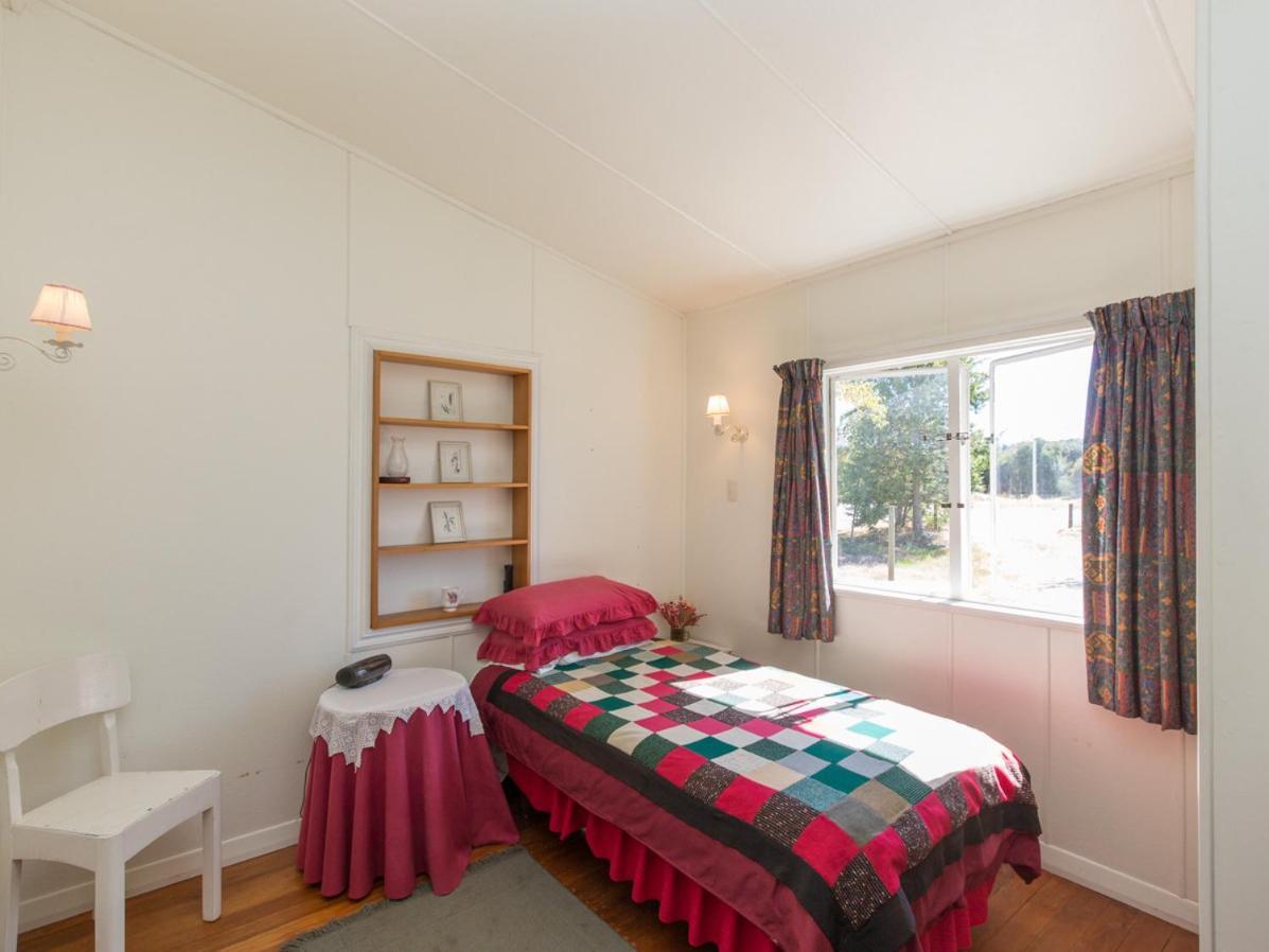 Southern Lakes Sweetie - Albert Town Bach Wanaka Bagian luar foto