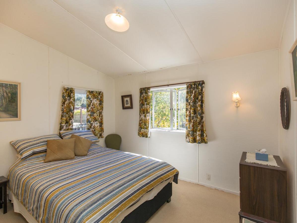 Southern Lakes Sweetie - Albert Town Bach Wanaka Bagian luar foto