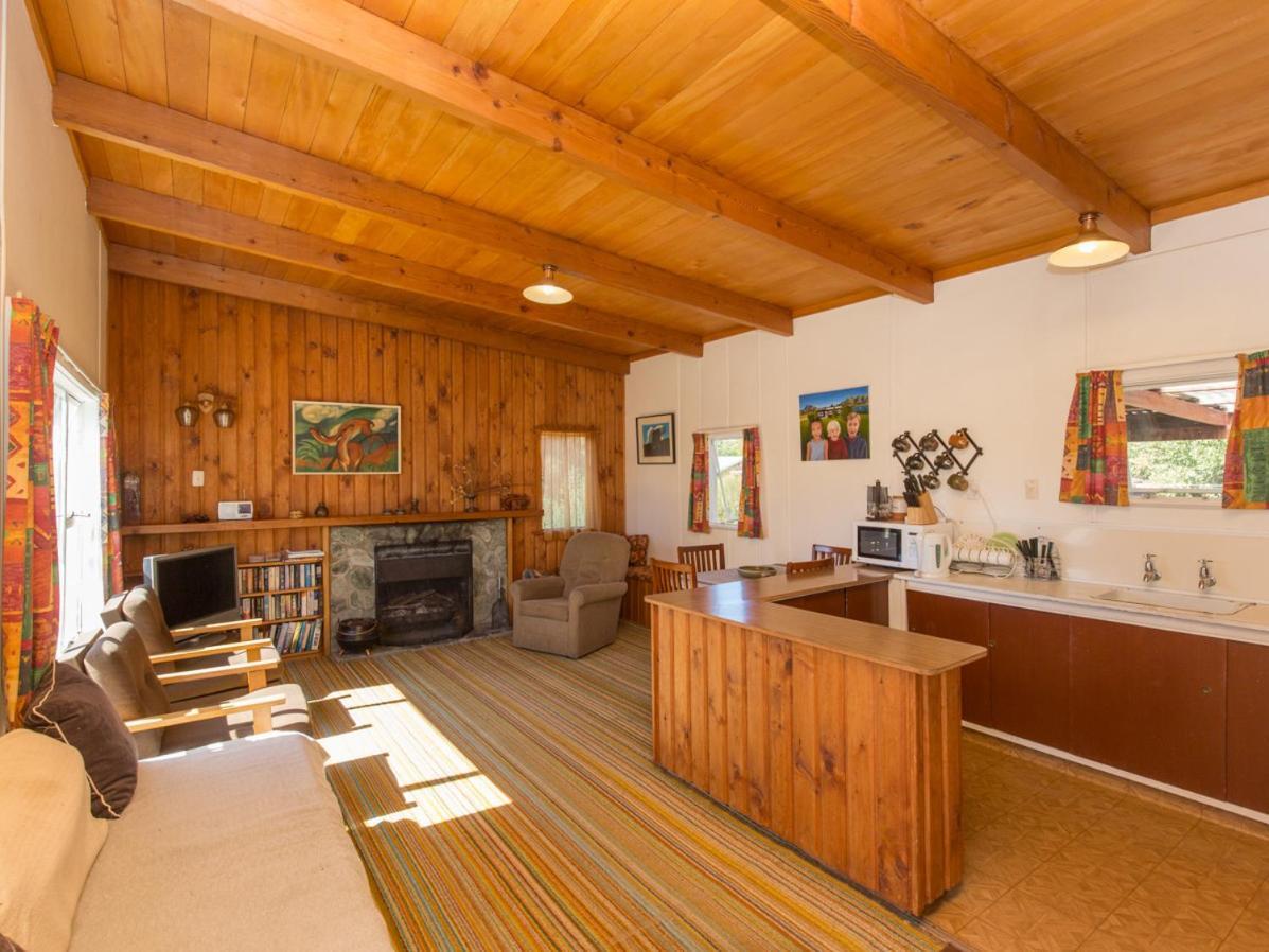 Southern Lakes Sweetie - Albert Town Bach Wanaka Bagian luar foto